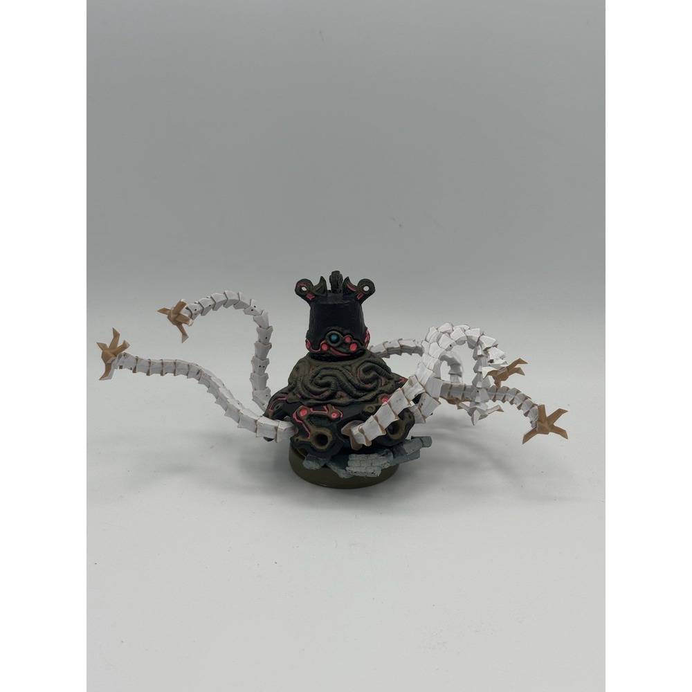 Nintendo amiibo The Legend of Zelda Breath of the Wild Guardian‎ Figure NVL-001